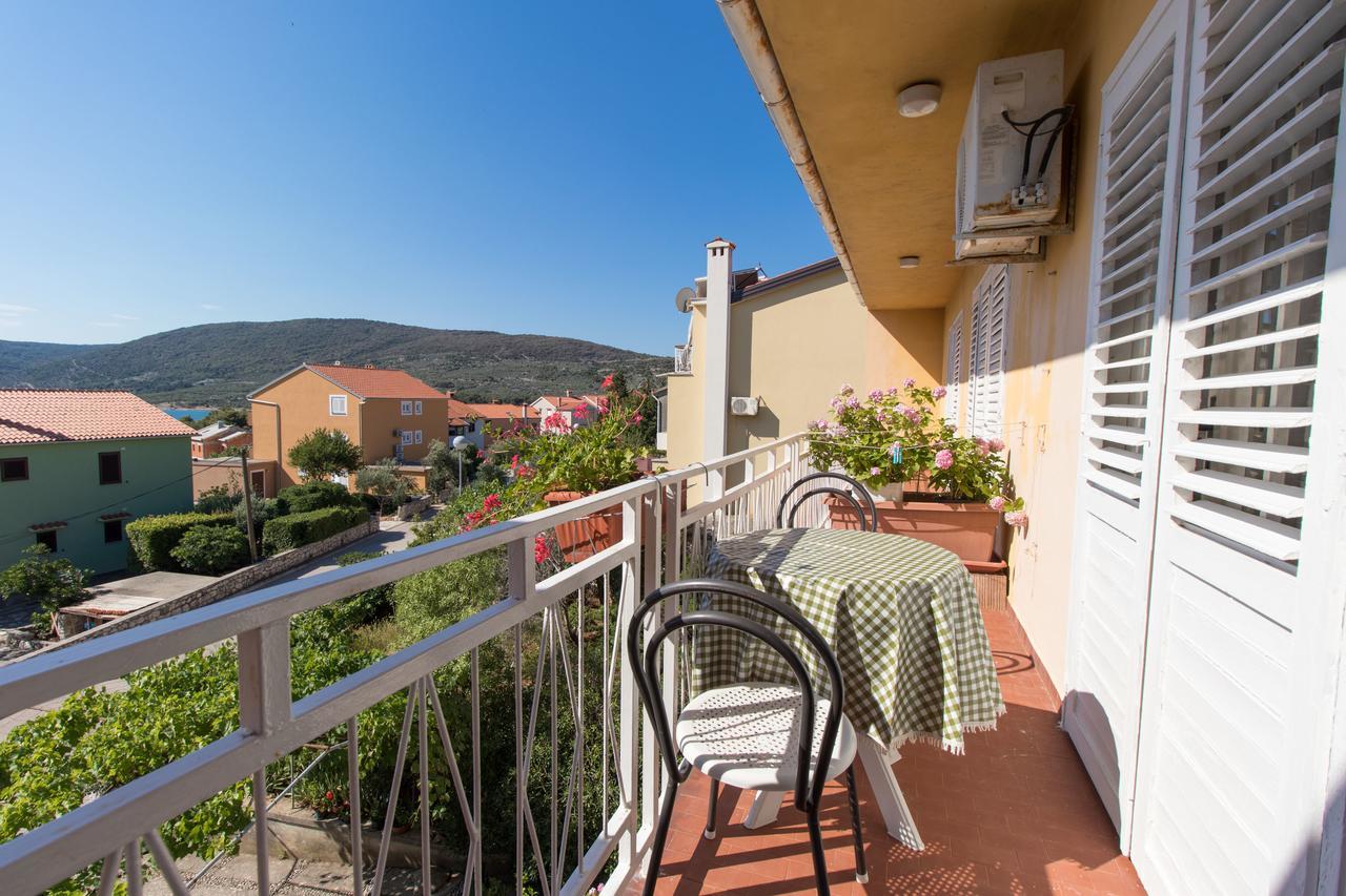 Apartment Anton كريس المظهر الخارجي الصورة