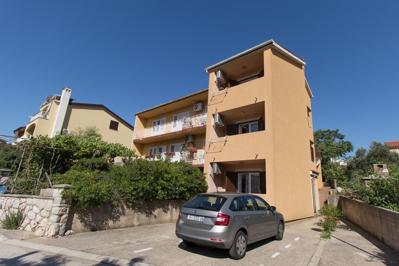 Apartment Anton كريس المظهر الخارجي الصورة