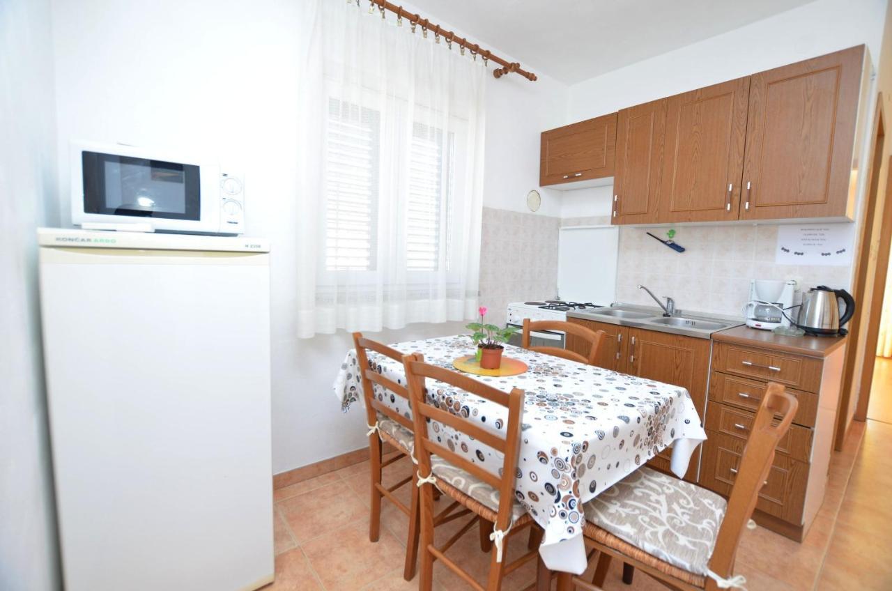 Apartment Anton كريس المظهر الخارجي الصورة