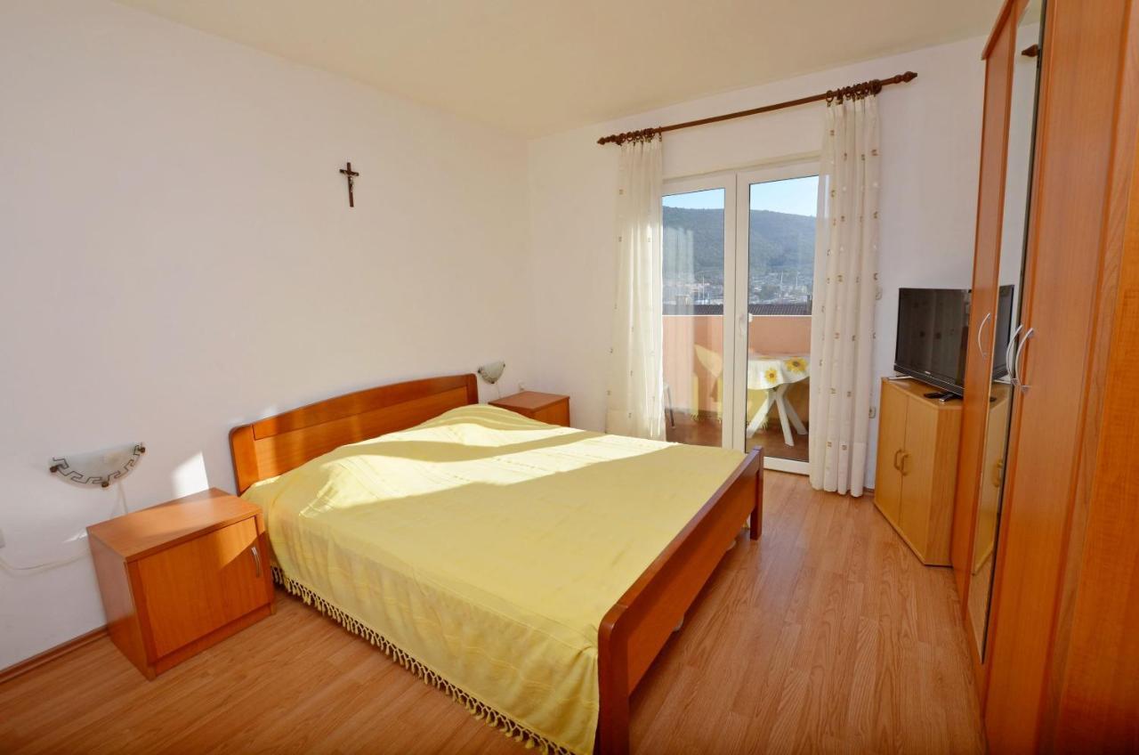 Apartment Anton كريس المظهر الخارجي الصورة